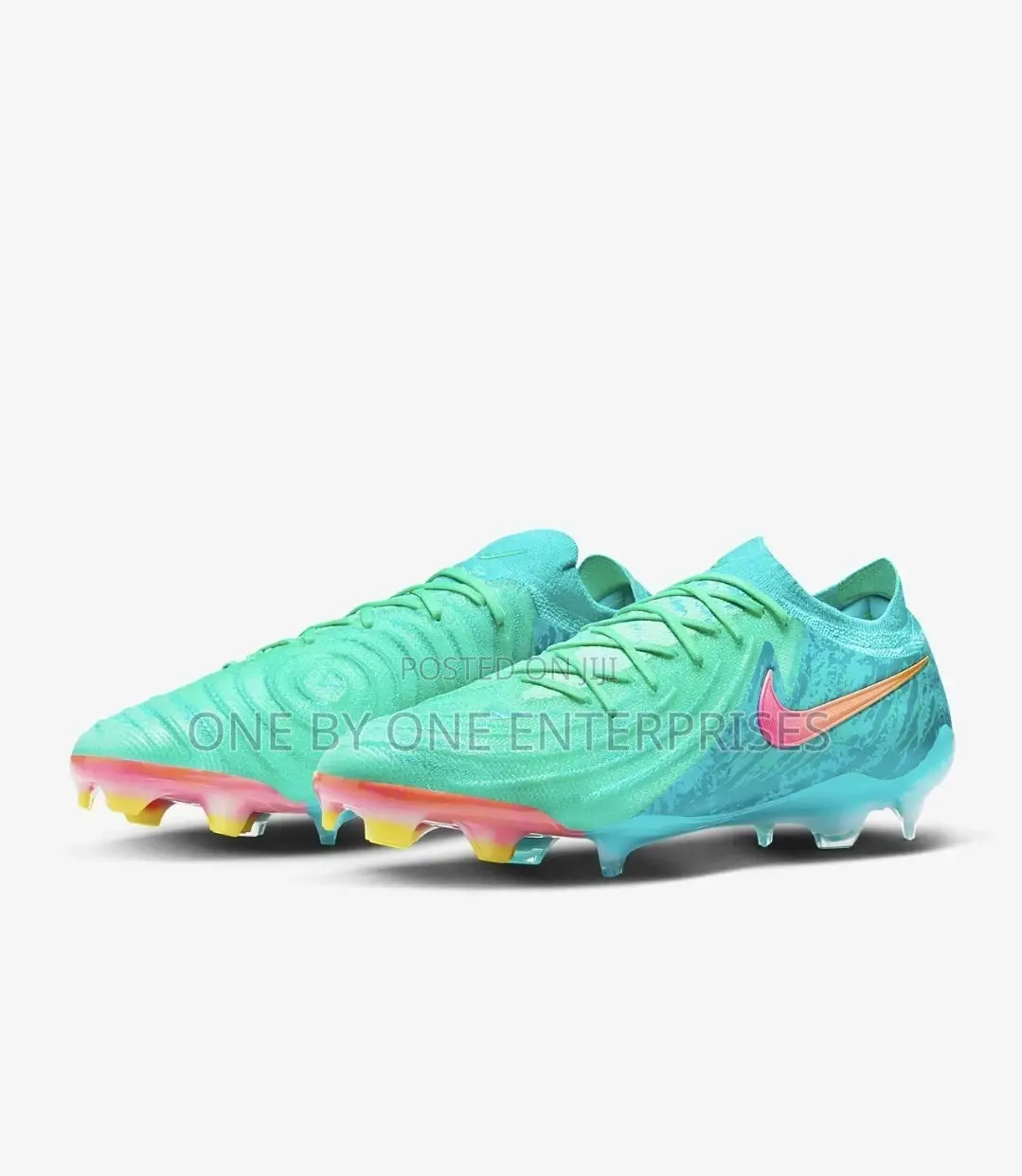 Nike Phantom GX 2 Elite LV8 FG Low-Top Football Soccer Boots