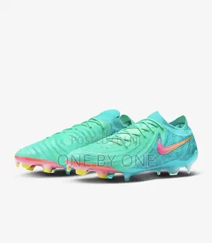 Nike Phantom GX 2 Elite LV8 FG Low-Top Football Soccer Boots