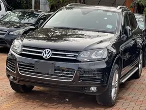 Volkswagen Touareg 2012 Black