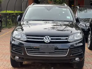 Volkswagen Touareg 2012 Black