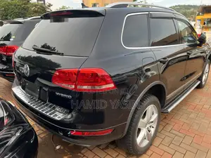 Volkswagen Touareg 2012 Black