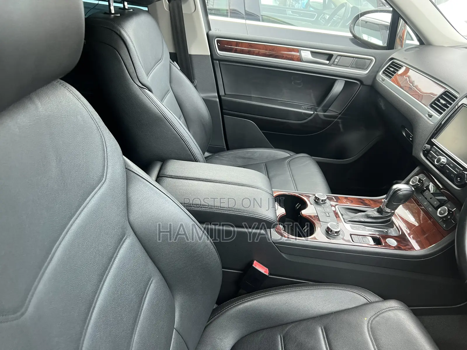 Volkswagen Touareg 2012 Black