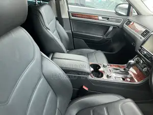 Volkswagen Touareg 2012 Black