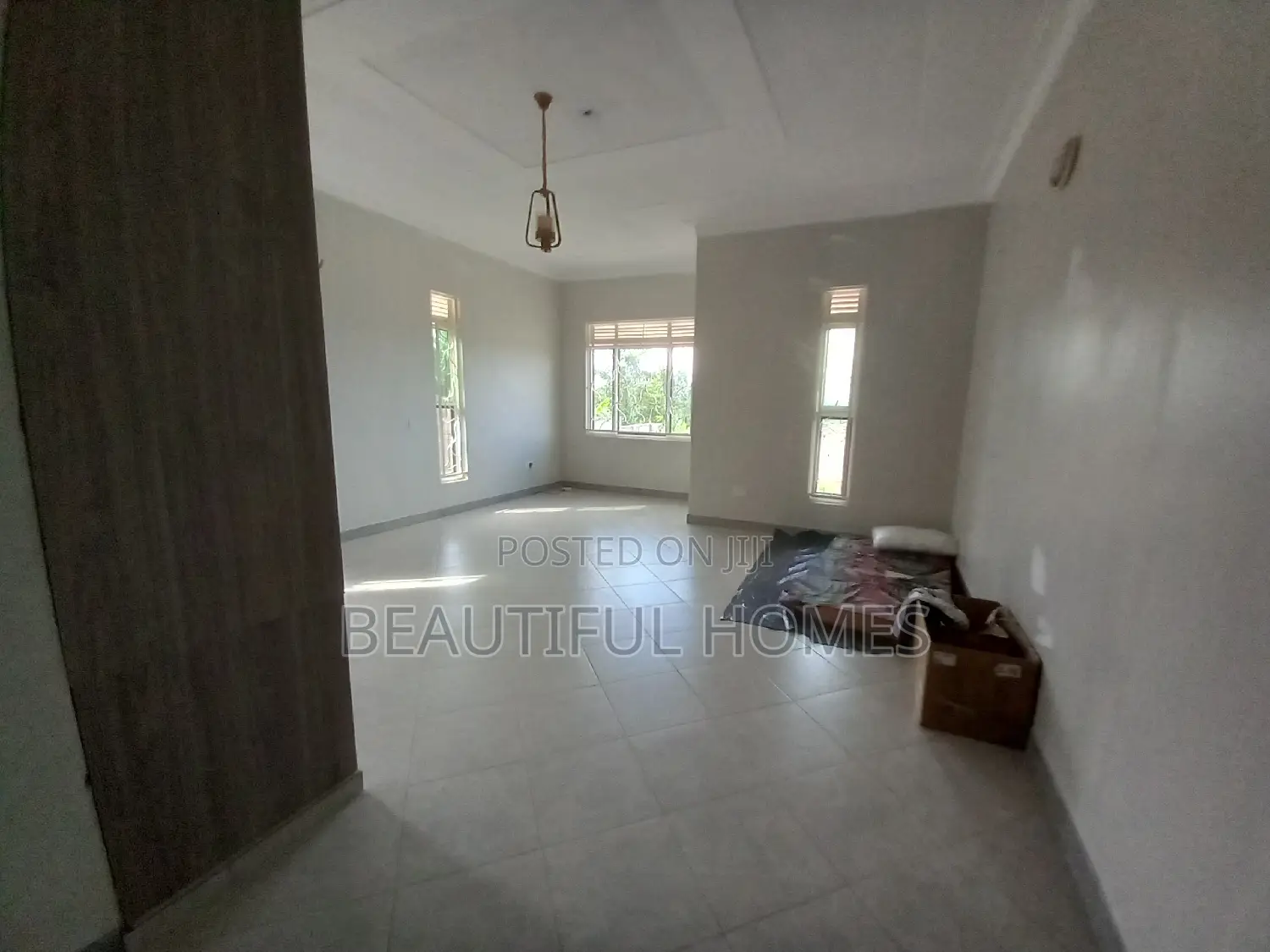 Furnished 4bdrm House in Kira for sale