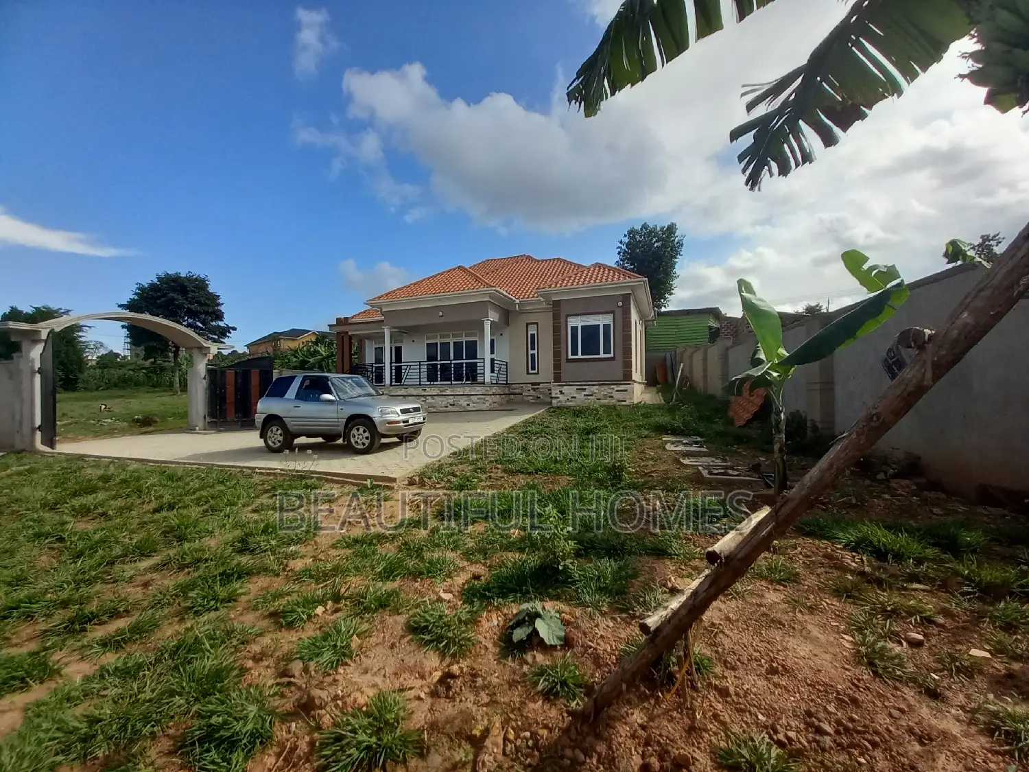 Furnished 4bdrm House in Kira for sale