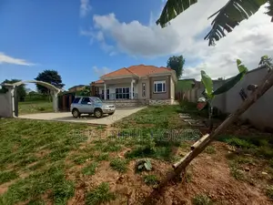 Furnished 4bdrm House in Kira for sale
