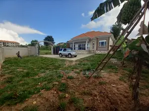 Furnished 4bdrm House in Kira for sale