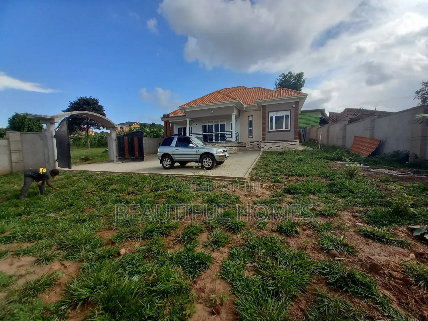 Furnished 4bdrm House in Kira for sale