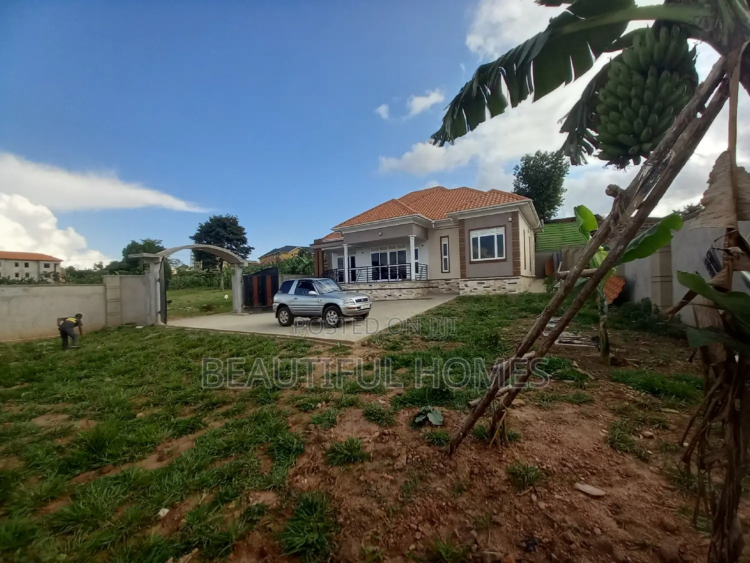 Furnished 4bdrm House in Kira for sale