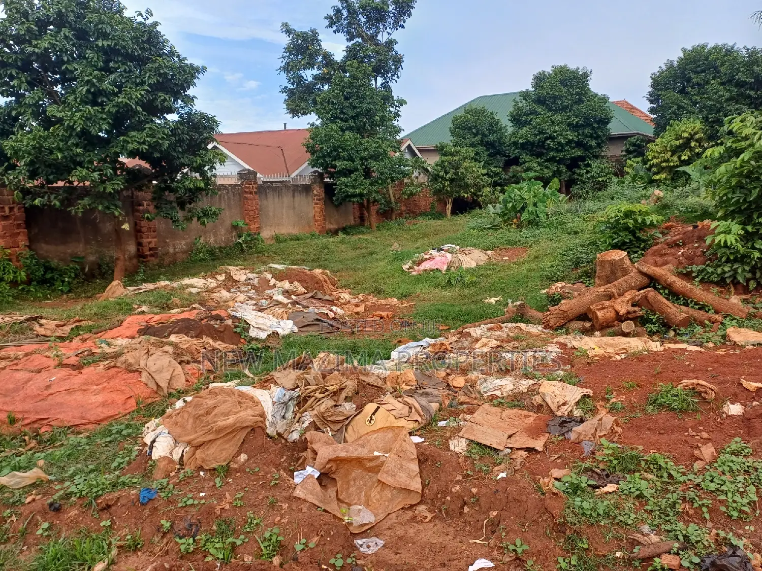 Buziga Pride Plot on Quicksale Near Main Rd