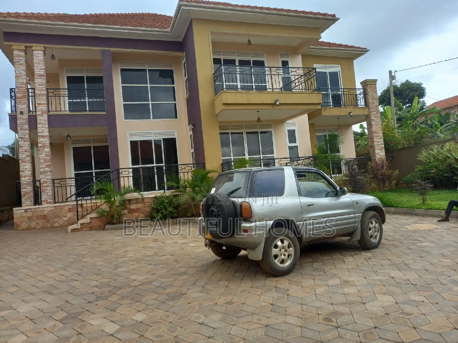 Furnished 6bdrm Mansion in Kira, Central Division for sale