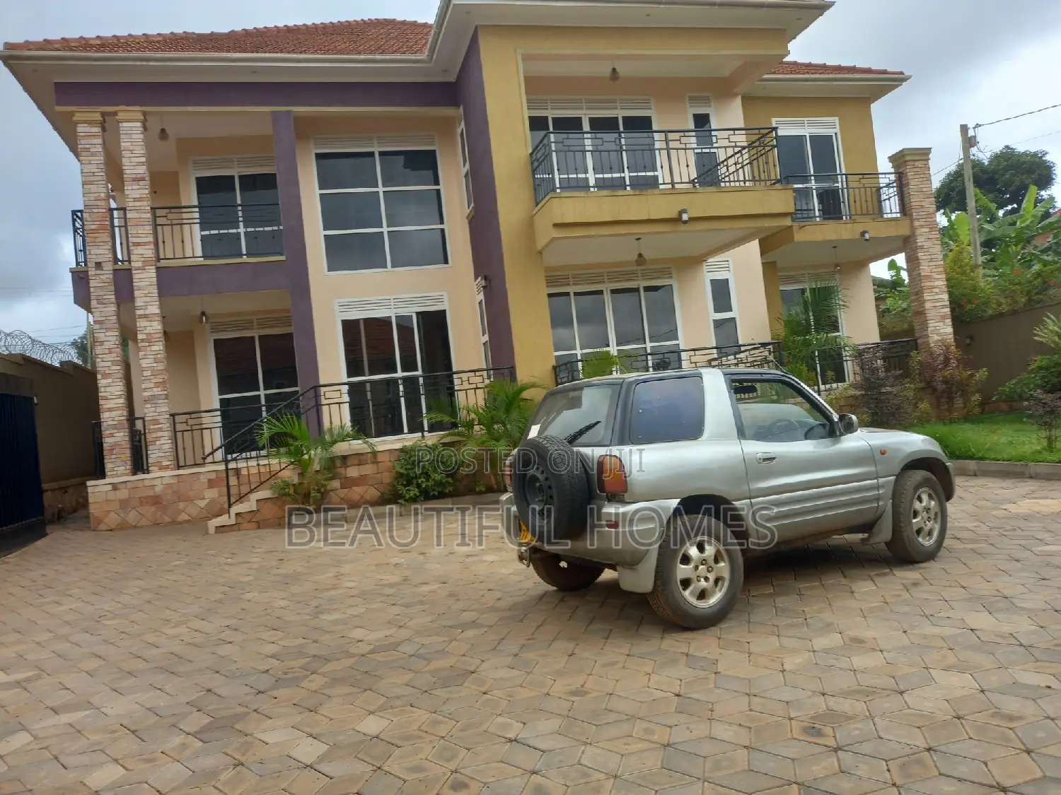 Furnished 6bdrm Mansion in Kira, Central Division for sale