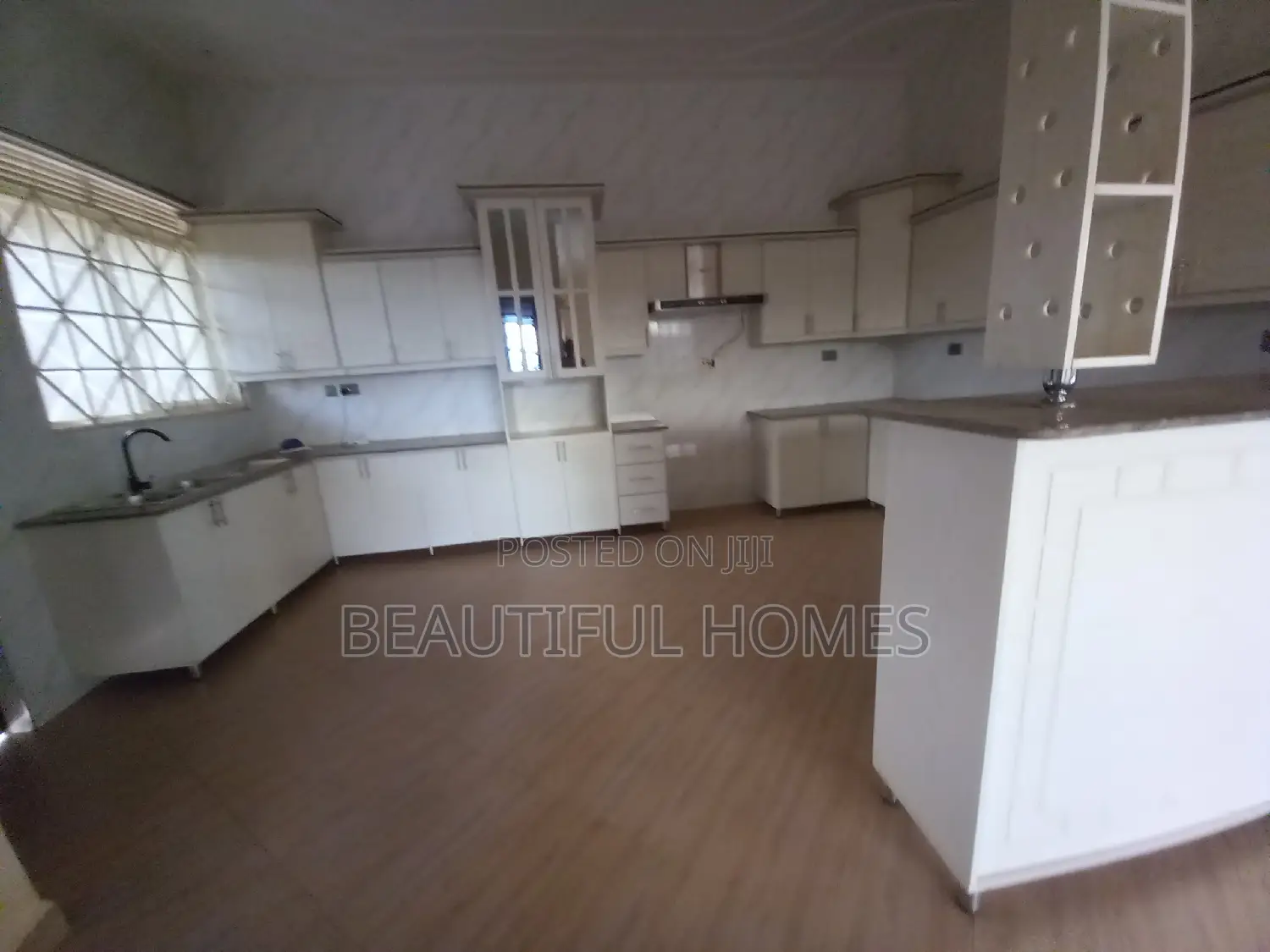 Furnished 4bdrm House in Nakwero, Kira for sale