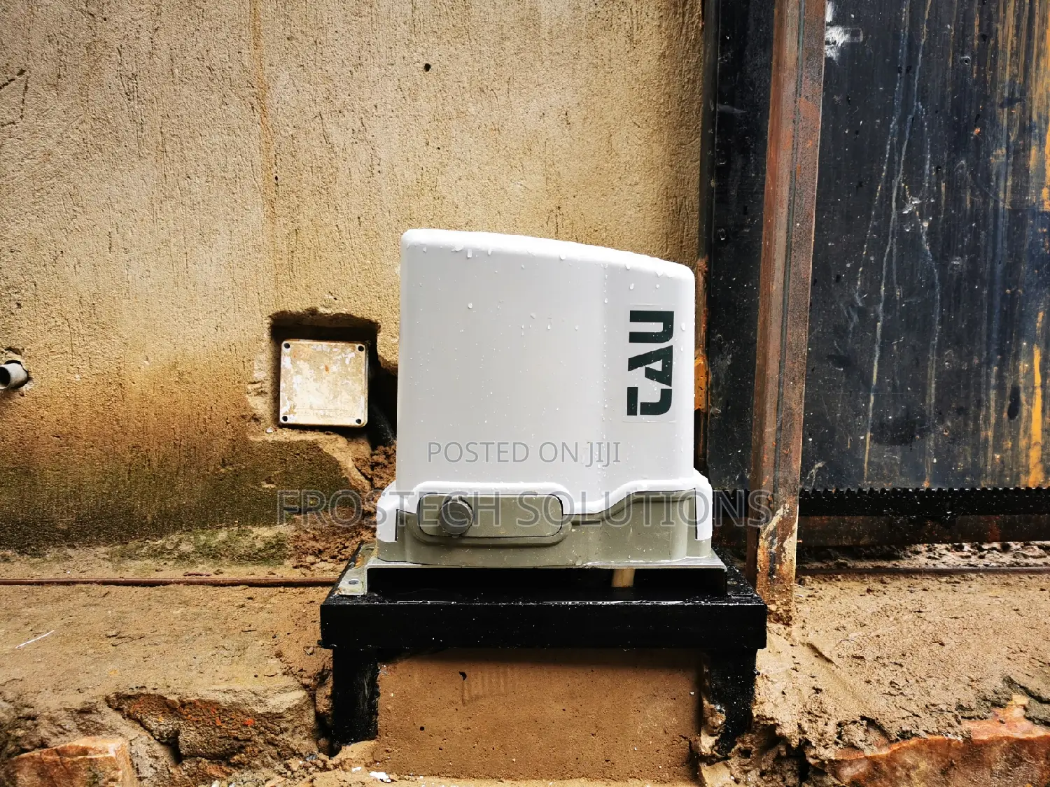 TAU – 800KG Italian Sliding Gate Motor