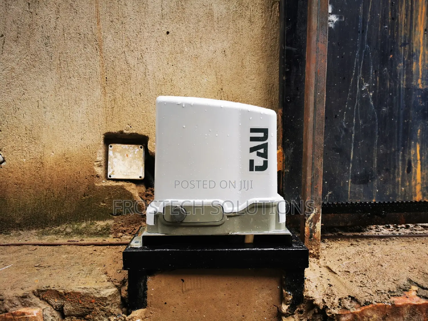 TAU – 800KG Italian Sliding Gate Motor