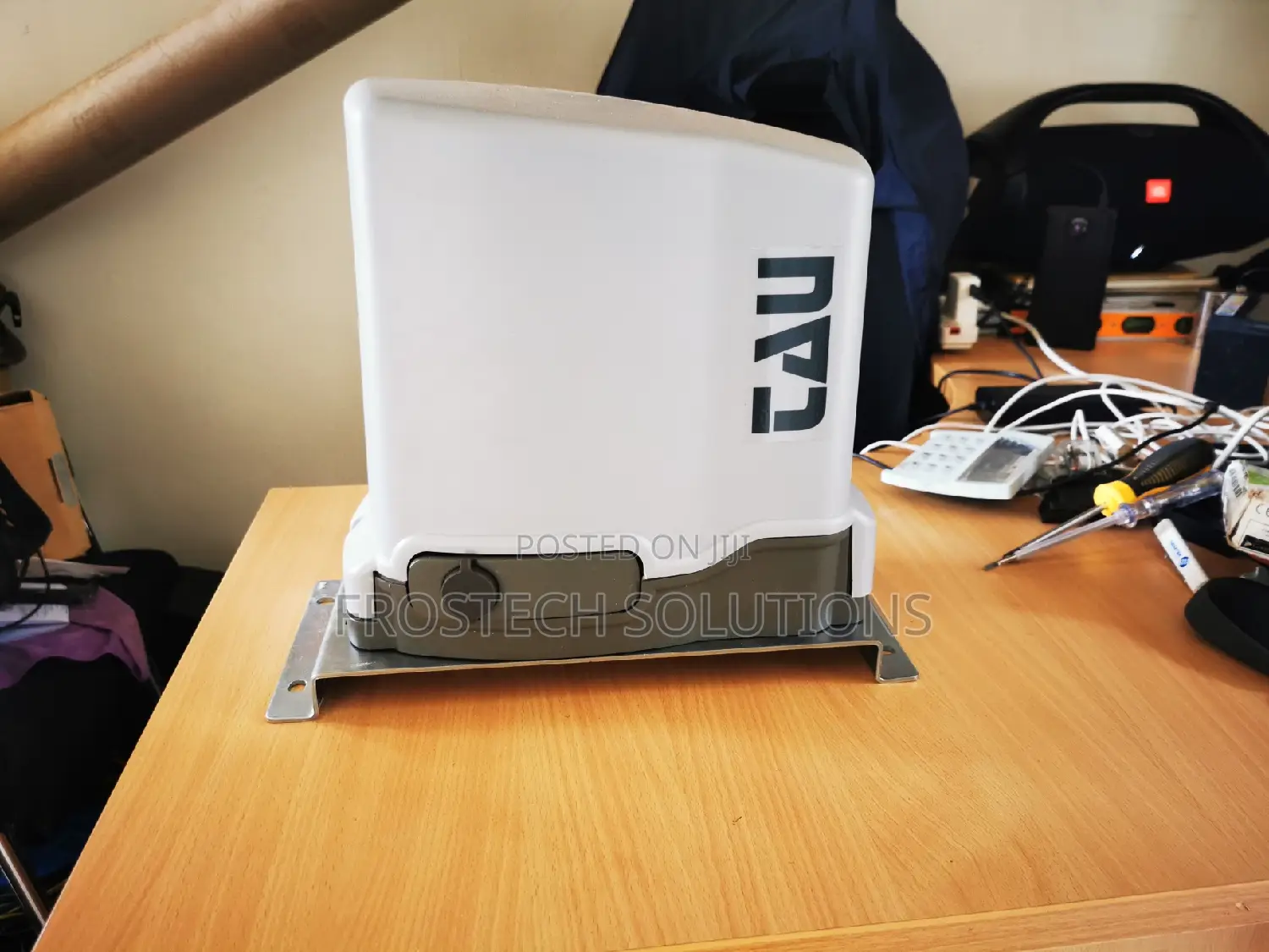 TAU – 800KG Italian Sliding Gate Motor