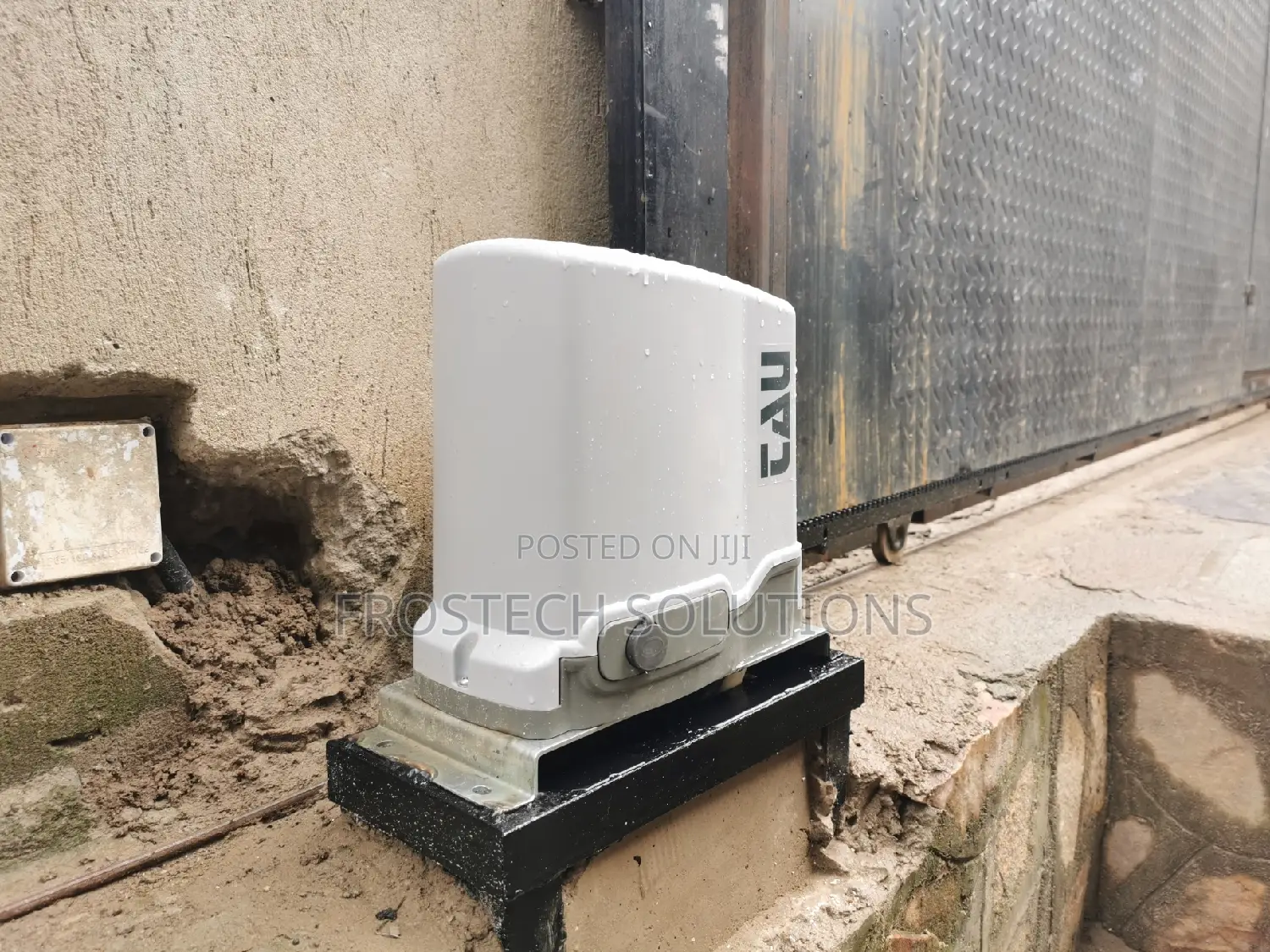 TAU – 800KG Italian Sliding Gate Motor