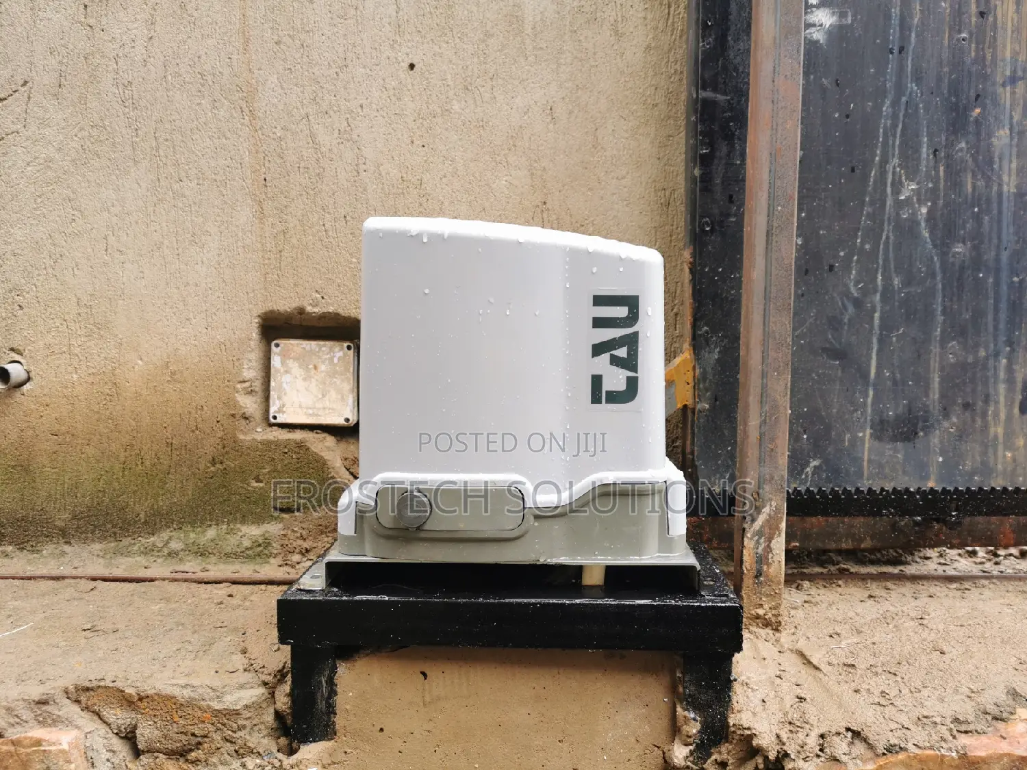 TAU – 800KG Italian Sliding Gate Motor