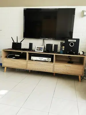 180x40x54cm Tv Stand. / Tv Console