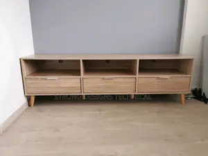 180x40x54cm Tv Stand. / Tv Console