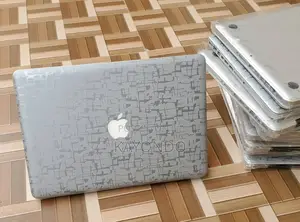 Laptop Apple MacBook Pro 8GB Intel Core I5 HDD 500GB