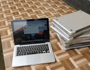 Laptop Apple MacBook Pro 8GB Intel Core I5 HDD 500GB
