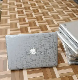 Laptop Apple MacBook Pro 8GB Intel Core I5 HDD 500GB