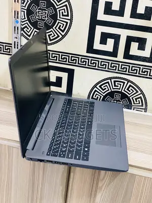 Laptop HP 250 G7 16GB Intel Core I7 HDD+SSD 500GB