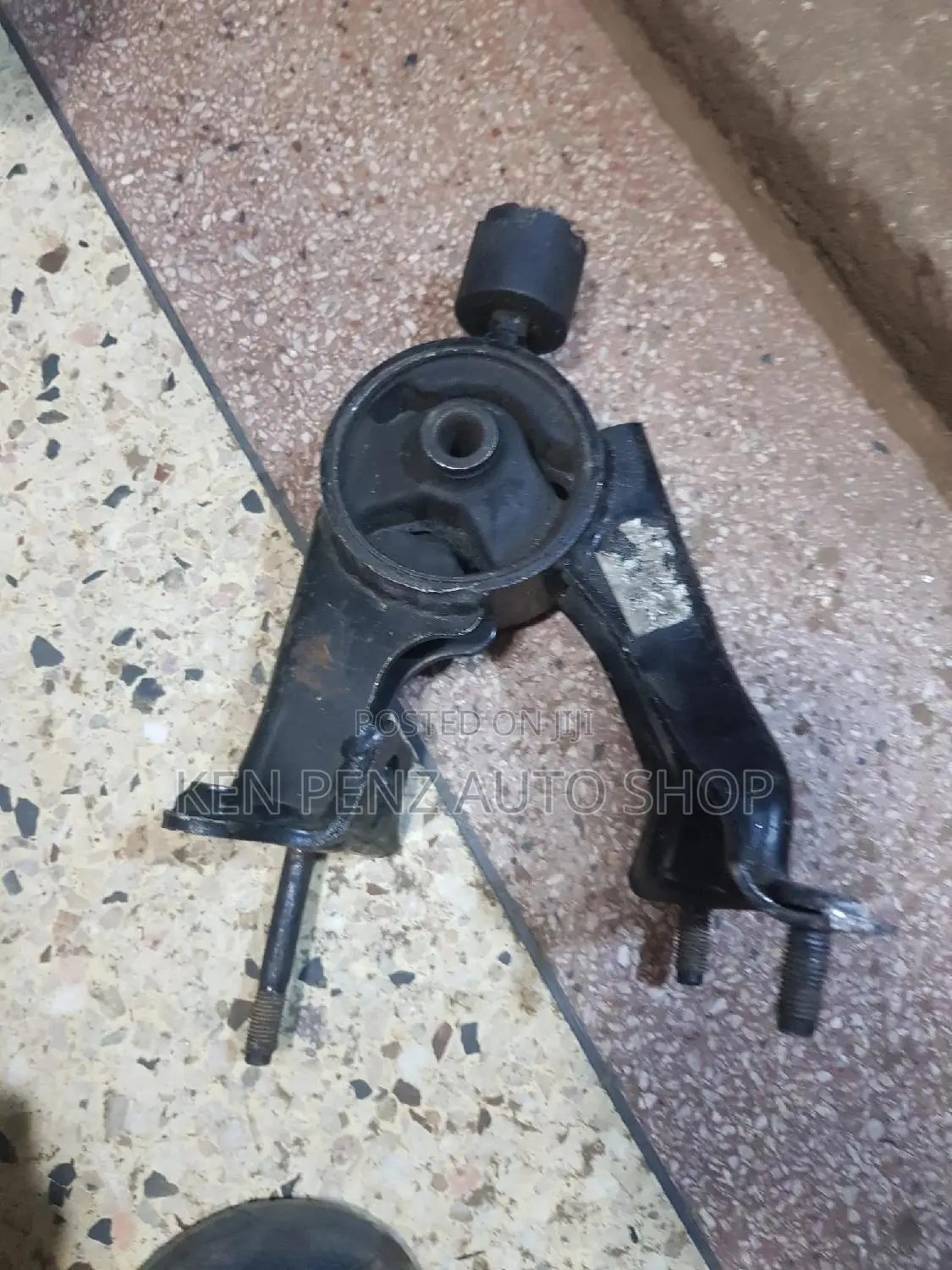 Rear Engine Mountings for Toyota Premio 2009