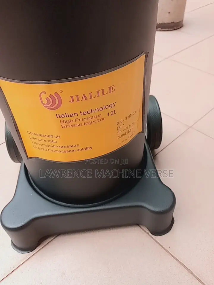 High Pressure Grease Injector 12L