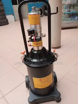 High Pressure Grease Injector 12L