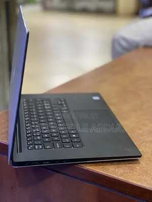 Photo - New Laptop Dell Precision 15 5540 16GB Intel Core I7 SSD 512GB