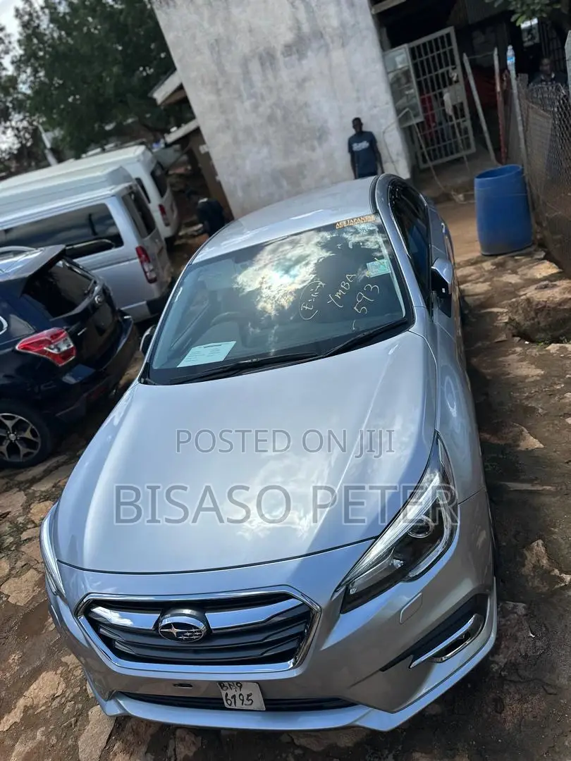 Subaru Legacy 2.5i Premium AWD 2017 Gray
