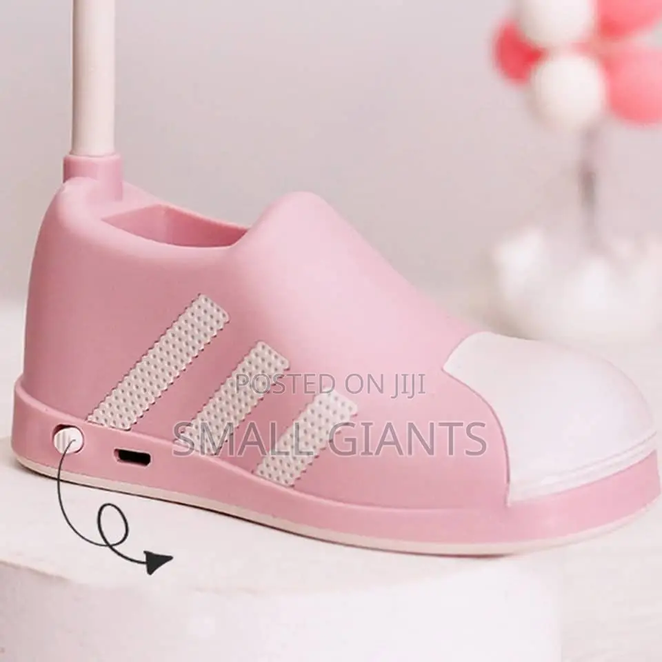 Creative New Shoes Table Lamp