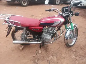 Senke SK125 2014 Red