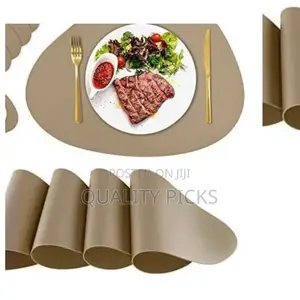 Oval the Table Place Mat