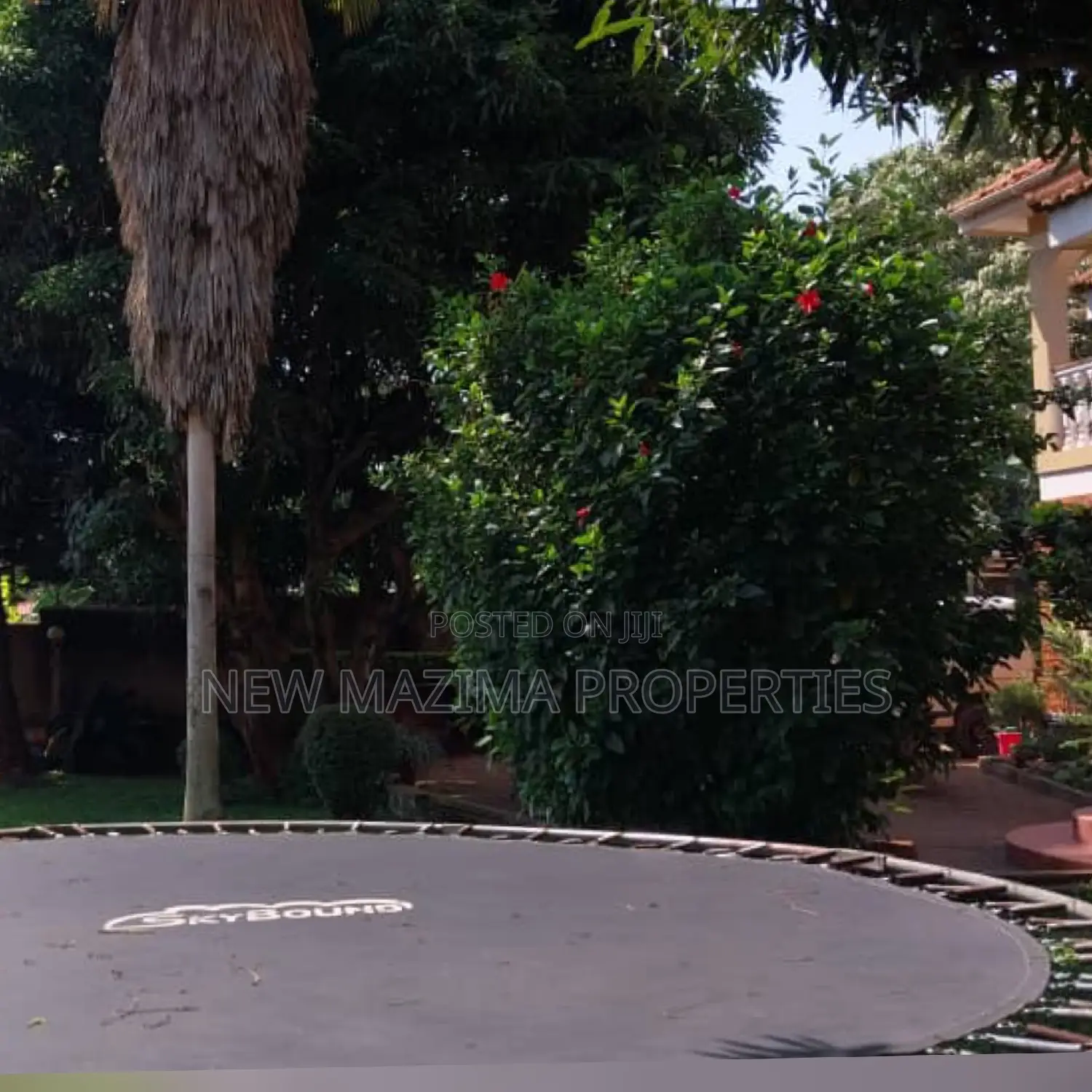 5bdrm Duplex in Makindye Kizungu, Division A for sale