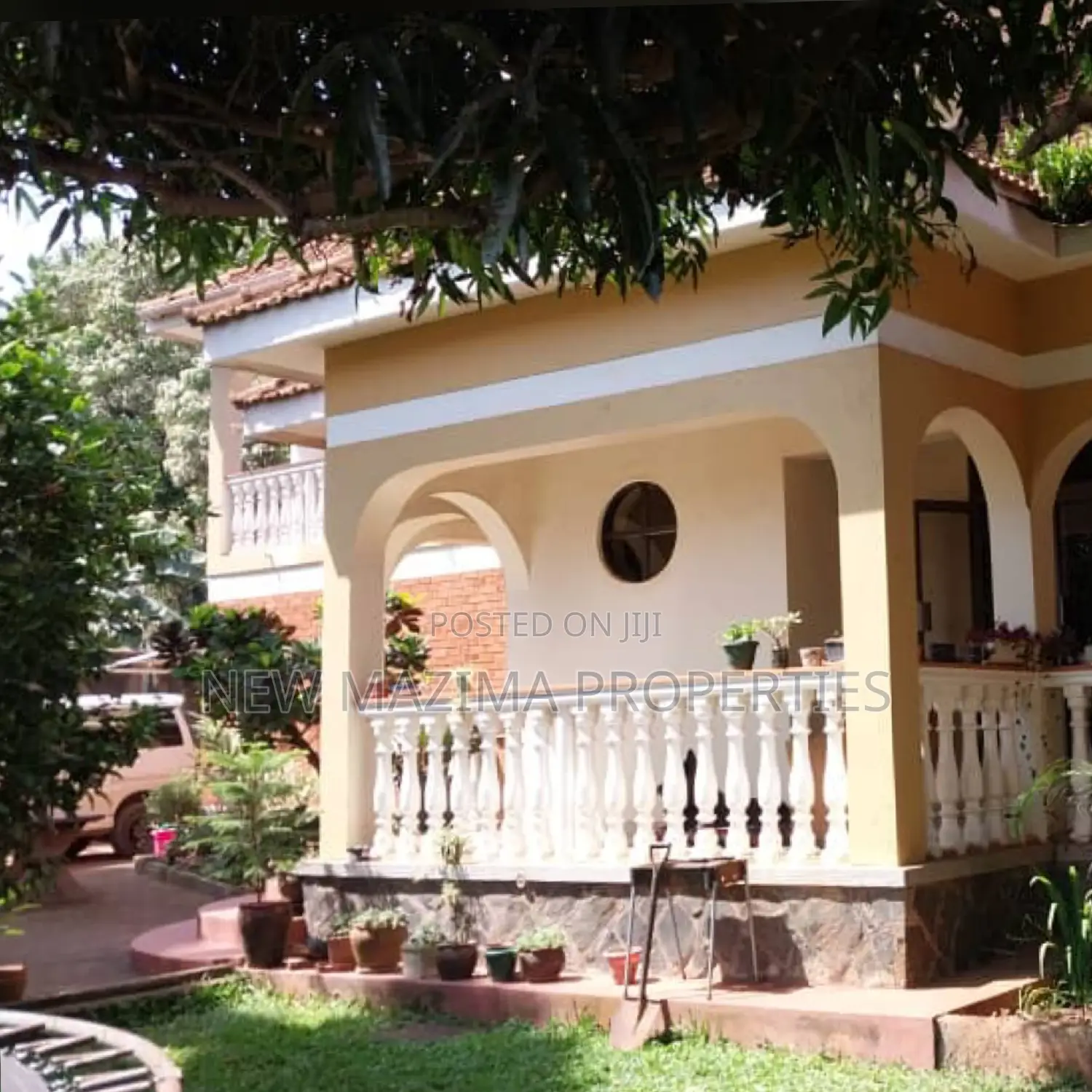 5bdrm Duplex in Makindye Kizungu, Division A for sale