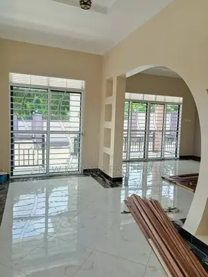 4bdrm Bungalow in Kitende Ntebe Rd, Division A for sale