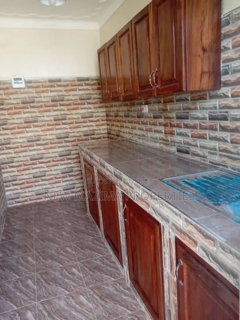 2bdrm Block of Flats in Buziga Heights, Division A for rent