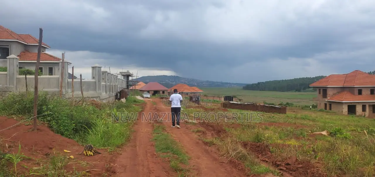 Nsangi Katereke Developed Estate With Verynice Titled Plots