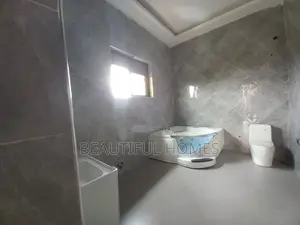 Furnished 6bdrm Duplex in Kisaasi, Nakawa for sale