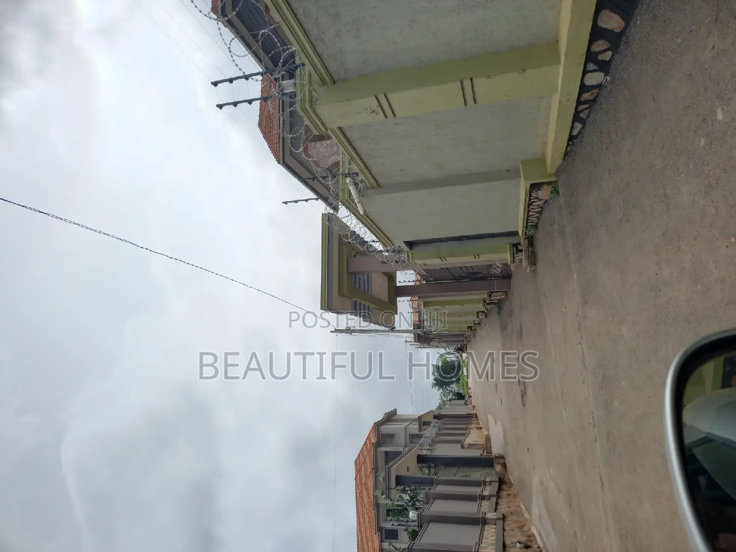 Furnished 6bdrm Duplex in Kisaasi, Nakawa for sale