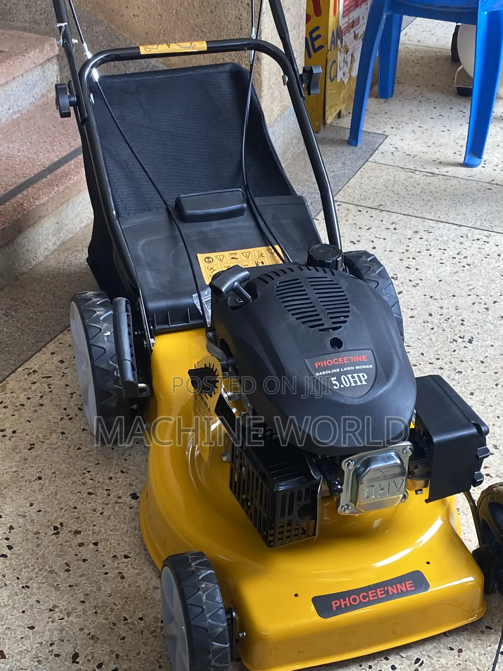 Phoceene Lawn Mower (Pushable Mower)