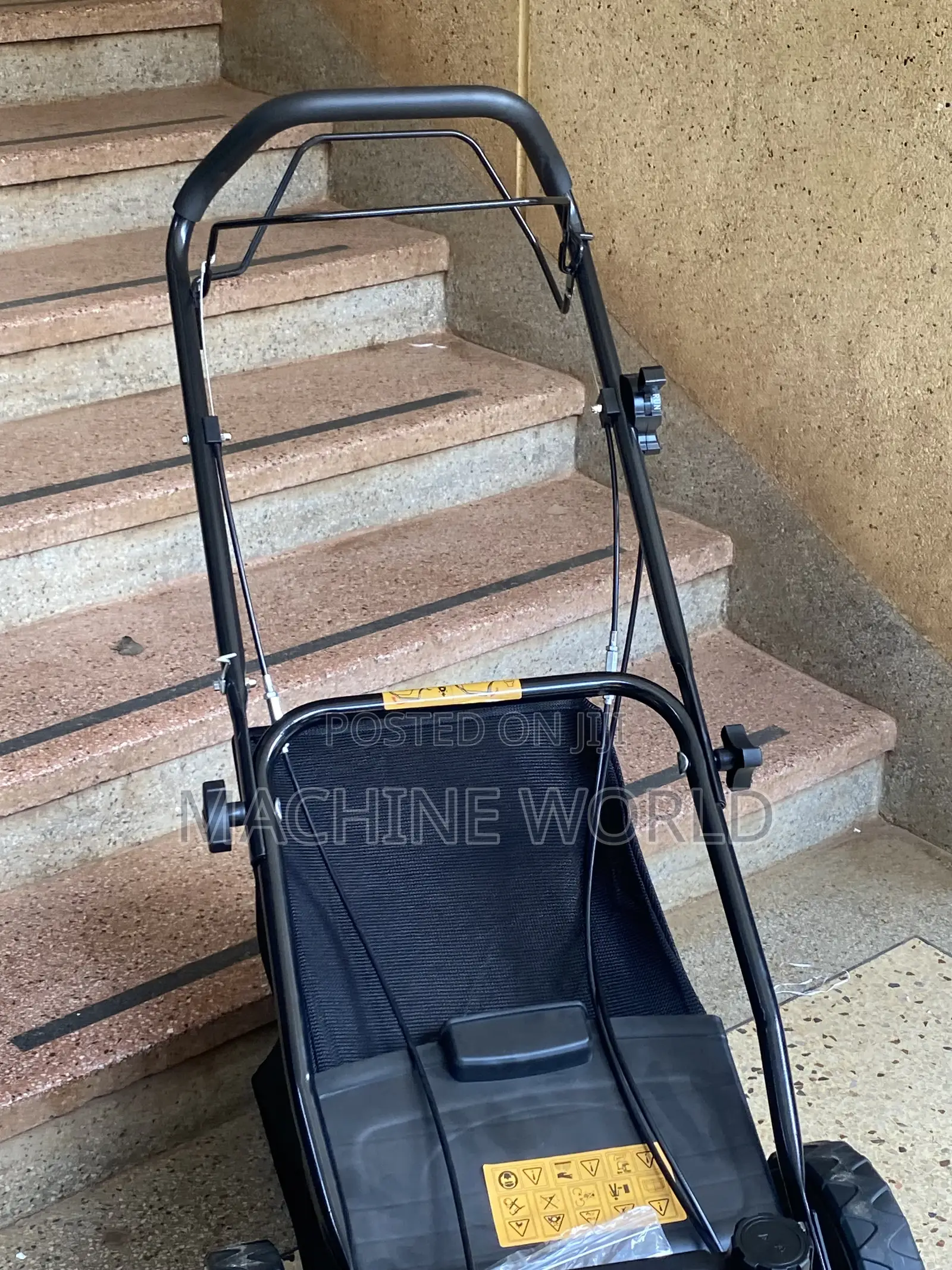 Phoceene Lawn Mower (Pushable Mower)