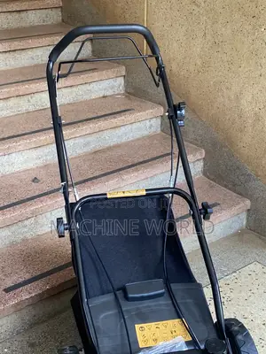 Phoceene Lawn Mower (Pushable Mower)
