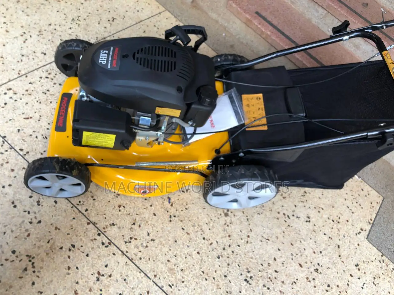 Lawn Mower (Phoceenee)