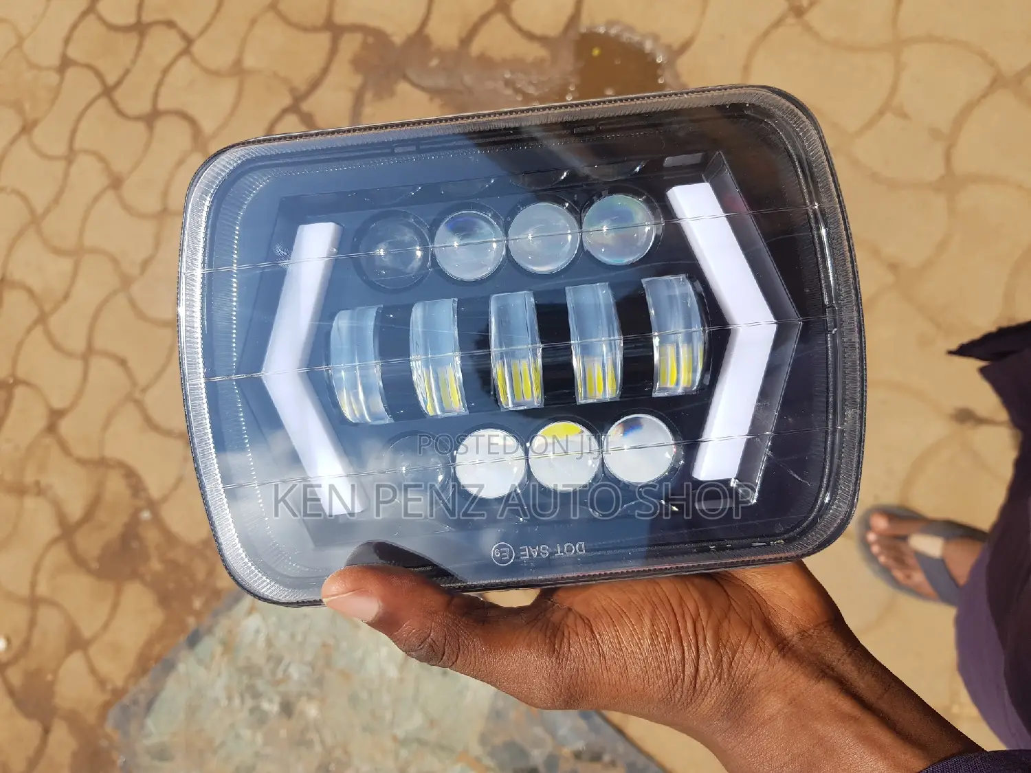 Hillux and Landcruiser Square Led Lights