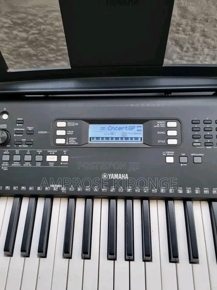 Genuine Original Yamaha PSR-E373 Portable Keyboard.