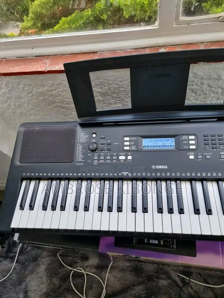 Genuine Original Yamaha PSR-E373 Portable Keyboard.